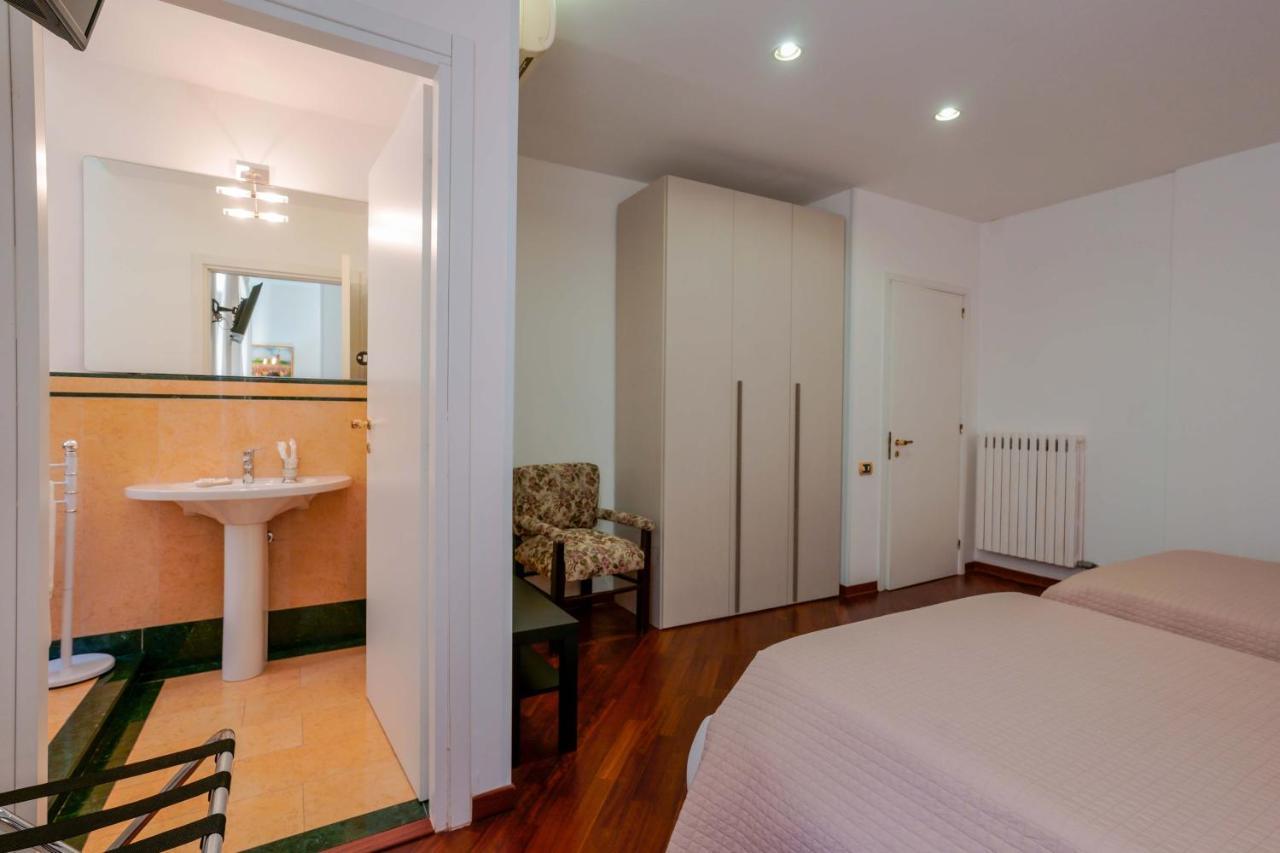 Ai Marinai Bed and Breakfast Taranto Exteriör bild