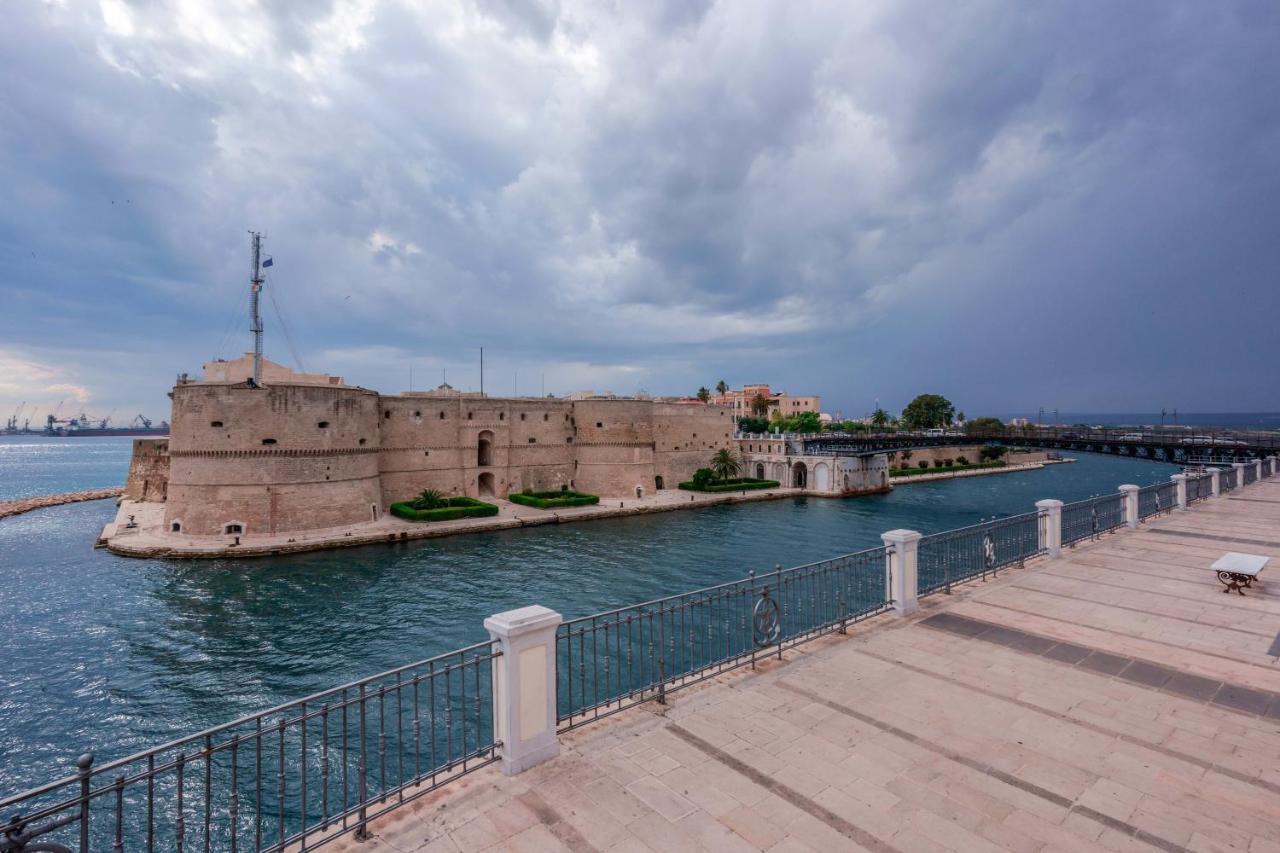 Ai Marinai Bed and Breakfast Taranto Exteriör bild